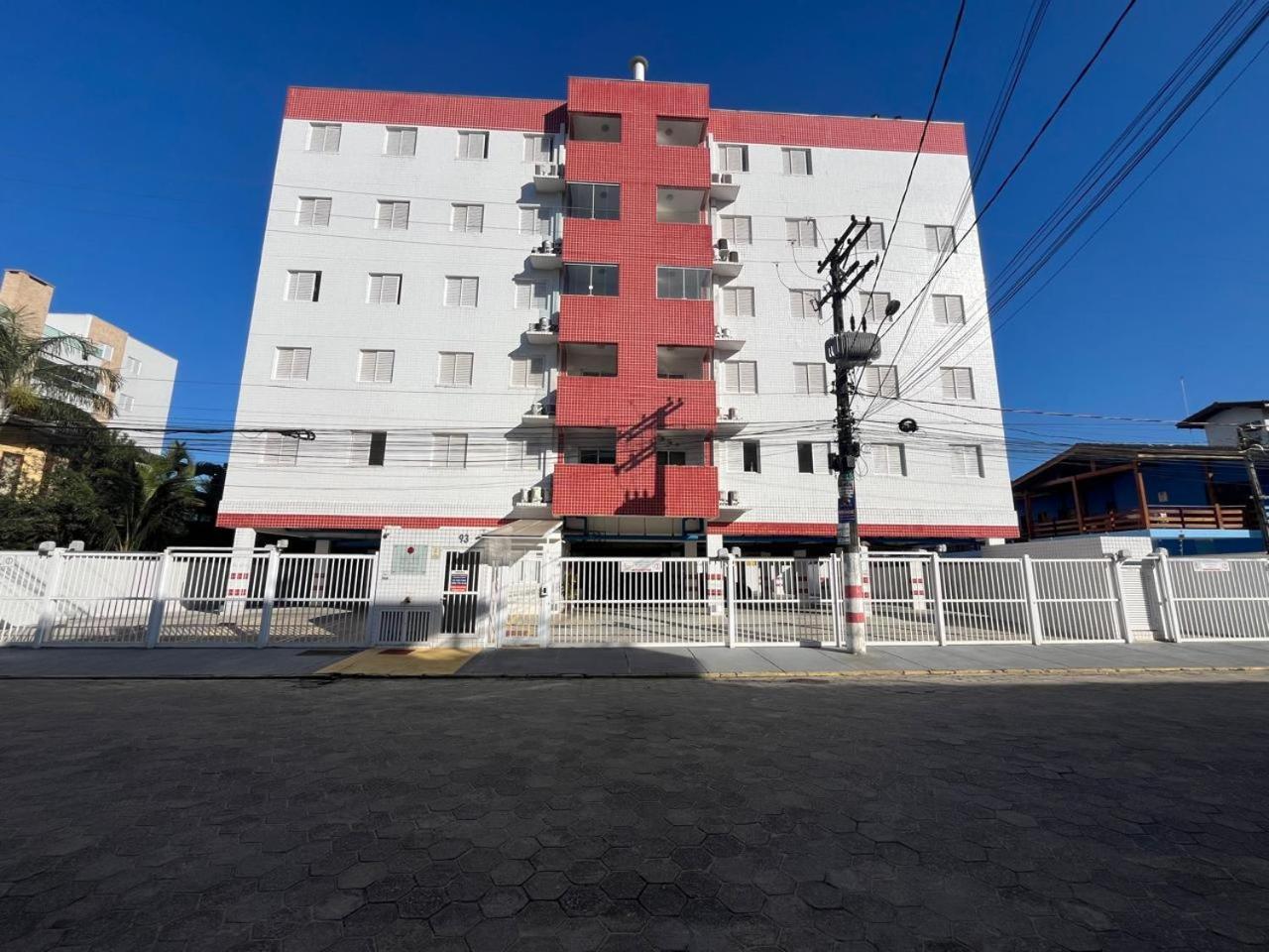 Apartamento Em Ubatuba! A 100M Da Praia! Bagian luar foto